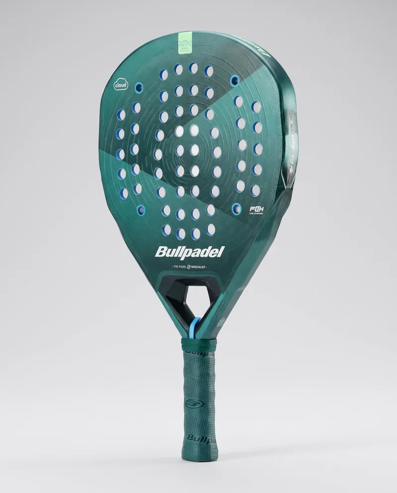 Bullpadel Neuron 02 Cloud 2026, AI vizualizacija