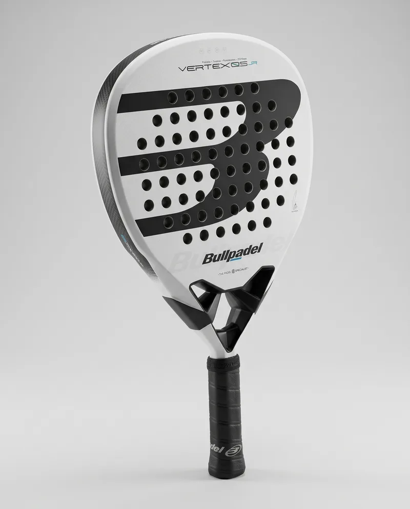 Bullpadel Vertex JR Boy 2026, AI vizualizacija