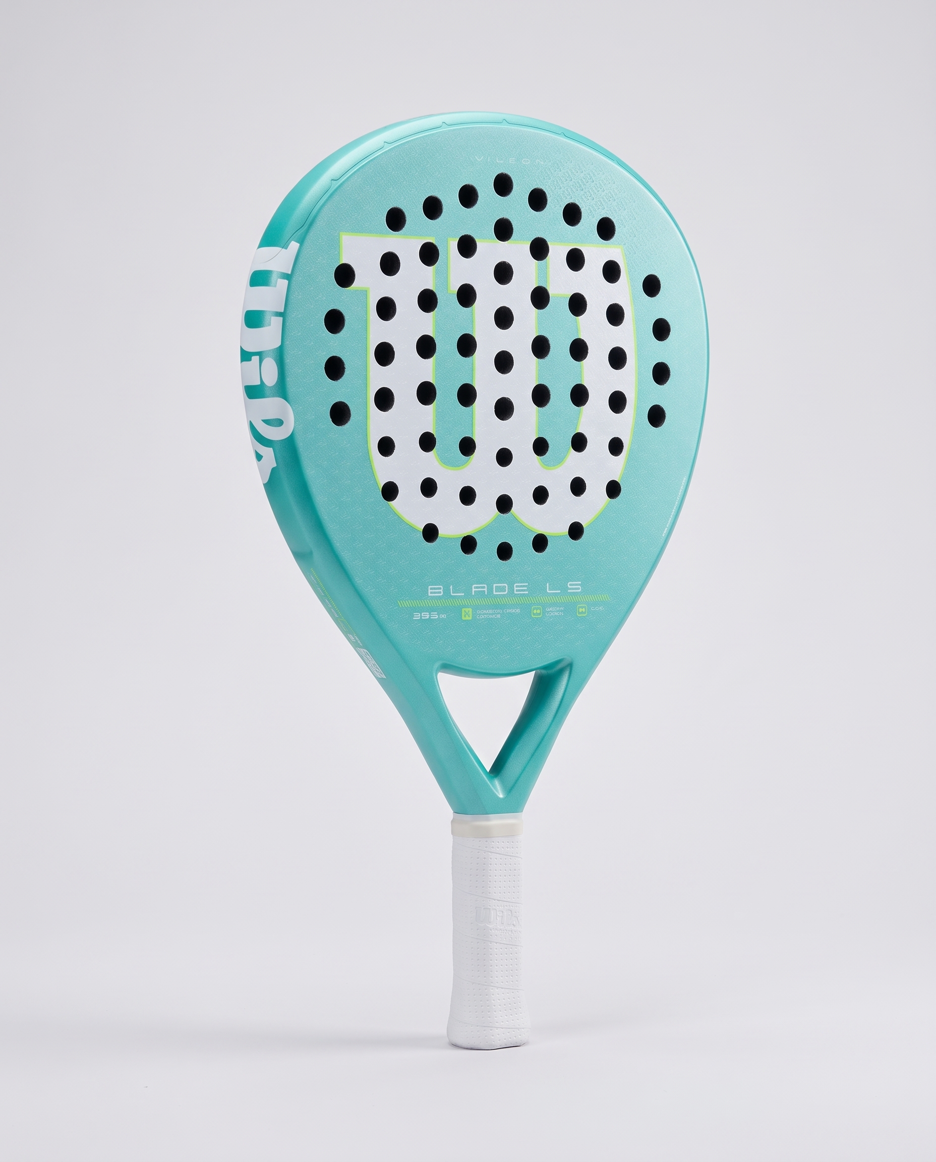 Wilson Blade LS V4 2026, AI vizualizacija